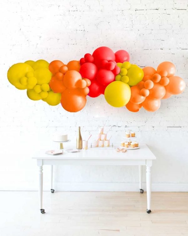 balloon garland fiesta