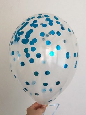 balonek s konfety v modre barve