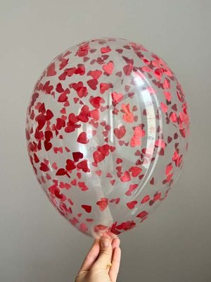 balonek s konfetami srdce